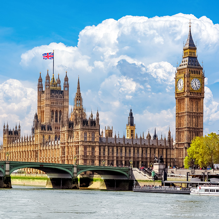 London: Big Bend and Houses of Parliament